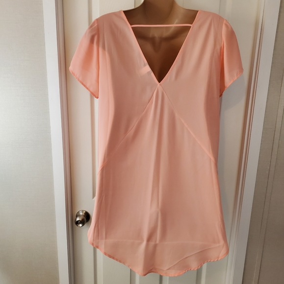 Torrid Hi-Lo Flowing Blouse - Picture 4 of 12